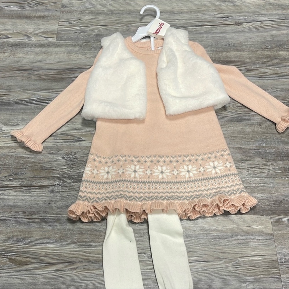 Adrienne Vittadini Pink Knit Dress with White Vest